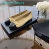 2024 Paris Designer de luxe Black Ballet Flats Chaussures Femmes Marques matelassées en cuir véritable Slip sur Ballerina Round Toe Ladies Dress Channel Zapatos