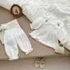 Комплекты одежды 2023, осенне-весенний пижамный комплект из 2 предметов для маленьких девочек, свободные топы из хлопка и вишни, однотонные мягкие дышащие штаны, костюм для сна для маленьких девочек