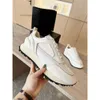 Designer Shoes Sneaker Sports Submarine Casual Sports Couple Space Shuttle Thick Sole Shock Absorbing Unicorn 1 0B85