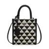 Sac à main de loisirs haut de gamme pour femmes, nouveau style mini damier à la mode et minimaliste 2024, nouveau design de mode, 78% de réduction sur le magasin de gros