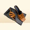 Box Women Slippers 최고의 품질 공물 스틸레토 힐 샌들 특허 가죽 노인 패션 하이힐기 고급 디자이너 S4510068