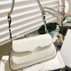 2024 Bolso de hombro Diseñador Cuero brillante Negro Blanco Moda casual Bolsos pequeños retro