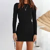 فساتين غير رسمية طويلة الأكمام النحيفة bodycon ميني نساء ميني تيلز الياقة المتواضعة حزب الطرف المسائي قصير النادي Soild Color Outfit 2024