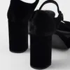 Dames Sandalen Elvet platform sandalen Designer hak Sandaal voor vrouw Zomer Schoen Mode Sandles Leer Luxe kledingschoenen Enkel dik blok Avondschoenen