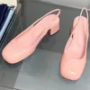Sandaler patentläder kvinnor hög klack söt rosa slip på baksidan randbanan designer härliga lata skor höjd ökar