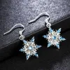 Stud Nieuwe Elegante Blauwe Strass Sneeuwvlok Drop Earring voor Vrouwen Mode Kristal Zirkoon Dangle Earring Kerst Sieraden Accessoires YQ240129