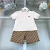 Neue Kinder-T-Shirts, Baby-Trainingsanzüge mit aufgesticktem Logo, Größe 100–150, Sommer-Revers-Polo-T-Shirt und Shorts mit Gitterdruck, 20. Januar