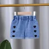 Short d'été en jean brodé de dessin animé pour petites filles, pantalon court décontracté en coton, tenue quotidienne en Denim