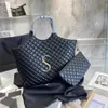 Borsa shopping ICARE MAXI di qualità in vera pelle trapuntata borsa a tracolla di grande capacità Borse a triangolo oversize da donna Tot272d