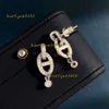 Stud Stud 2024 Designer Brincos Nose Ear Studs Kvinnliga mousserande diamanter Fashionabla enkelt och coola stil Fashionabla märke Elegant Face Thin Earrings Ny stil