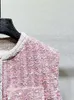 Kvinnors västar 2024 Spring Women paljett Pink Plaid Tweed Set ärmlös enkelbröst rund halsvästrock eller A-line mini kjol