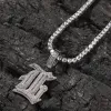 Torques uwin colares iniciais gelados baguettecz zircônia cúbica antigo inglês letra latina pingente moda alfabeto encantos jóias