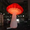 Fungo gonfiabile gigante rosso personalizzato doppio da 6 mH 20 piedi con LED e ventilatore per decorazioni esterne per eventi scenici della festa di Natale