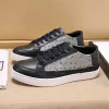 Chaussures décontractées à l'extérieur toile des femmes de luxe de luxe de luxe de nouveau style newsynet basket bas plan plat talon noir pour hommes randonnées à chaussures de chaussure sport plateforme de sport