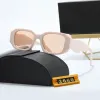 المصمم الفاخر نظارة شمسية رجل النساء مستطيلات شمسية للجنسين مصمم Goggle Beach Sun Glasses Retro Frame Design UV400