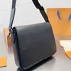 sac à hommes sac Voyager Messager Sac de créateur sac crossbody sac à main sac à main ordinaire sac de luxe pour femmes sacs d'épaule en cuir authentique sac noir sac