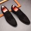 Suede Business Dress äkta läder för män Casual Bullock Brogue Formal Derby Shoes Nyanrivningar