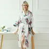 Damska odzież snu duża suknia Kimono Boshobe Long Satin Saaty Nightgown Lady Print Peacock Nightwear V V-dół bielizny