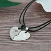 Anhänger Halsketten 1 Paar Paare Halskette Schmuck Unisex Herzförmige Schwarz Weiß Liebe Freund Valentinstag Geschenke
