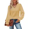 Designer Kvinnokläder Nya kvinnors V-hals T-shirt Autumn Hollow Casual Pleated Hylsa Top Shirt Bluses Women Cotton Blus White T Ladies Shirts Woman Clothfqb6