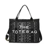 Nytt kvinnors mode avancerad axel The Tote 2024 New Design Fashion 78% rabatt i butik grossist