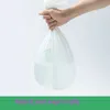 Biologisch abbaubare Müllbeutel. Umweltfreundlicher, abbaubarer Kunststoff 240125