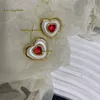 Stud 2024Fashion Brand Letter Stud Ear Love Heart Earrings Red Sand Gold Hög nivå Sense Niche Design Heart Retro Earring Enkel personlighet för Women Day Party Gift