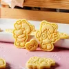 Bakningsverktyg 2024 Valentins dag Biscuit Mold Mini Love Cartoon Bear Cookie Cutter Hushåll baksocker Hantverk Formverktyg