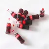 Overige tafeldecoratieaccessoires 5PCS Mini Cola Frisdrankfles Schaalmodel Ornament Miniatuur Drank Cola Simulatiemodellen DIY Home Decor Craft YQ240129