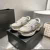 Chan C Women Luxury Sneakers高品質のレザーフラットトレーナーブラックメッシュレースアップカジュアルシューズアウトドアランナーシャンレトレーナーメンスポーツシューズサイズ34-42ボックス