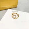 Goldschmuckdesigner Fendismus Ringe Klassischer Buchstaben Doppel F 2-in-1-Matching Ring für Frauenmodische Einfachheit und fortgeschrittener Ring für Frauen