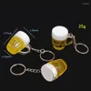 Dekorativa blommor 6st Simulering Beer Mug Key Chain Creative Cup Pendant Keychain Food Prop Home Decoration for Kids