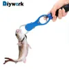 DIYWORK Fishing Lip Grip Aluminum Alloy With 0- 16KG Scale Hand Tools Fish Gripper Hook Fishing Pliers Fishing tool Y200321211f