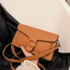 مصممي حقائب Tabby حقيبة Women Women Men Luxury Weist Bag Cross Body Hand Handbag Fashion Bumbag Fashion الكتف الكلاسيكي البني بوم فاني حزمة Crossbody 11