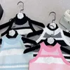 24 Designer de marca francesa Womens Sweaters Knits Colete Redondo Pescoço Bordado Letra 2C Pulôver Tops Design de Moda Sem Mangas Canal de Malha Yoga Colete Esportivo