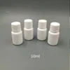 100pcs 10ml 10cc 10g小さなプラスチック容器シールキャップのふたが付いたピルボトル、空の白い丸いプラスチックピル薬ボトルxsmbu omlev