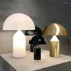 Stehlampen Oluce Atollo Lampe Schwarz Weiß Gold Kreativer Pilz Metall Für Schlafzimmer Arbeitszimmer Wohnzimmer Dekoration Bettseite