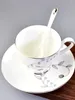 Tazze Piattini Set tazza da caffè e piatto in porcellana British Bone Set di attività creative regalo Tè pomeridiano Acqua in ceramica