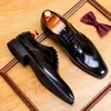 Chaussures habillées italiennes en cuir verni pour hommes anglais pointus affaires formelles brillantes Oxford mode décontractée