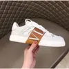 2024 New Luxury Designer Women Men's Casual Shoes Fashion Flowers Genuine Leather Patchwork Low Top Trainers Sneakers Runway Platform V letterg