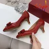 Sapatos de desenhista Red Bow Vara Moafers Feragamo Carla 3cm Saltos Mulheres Casual Confortável Terno Deslizamento em Viagem Vestido de Festa Calçado Inspopular Tamanho EUR 34-40