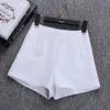 Kvinnors shorts 2024 Summer Fashion Women kjolar Hög midja Casual Suit Black White Short Pants Ladies