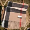 Écharbes 2023 Designer Cashmere Scarf Winter Femmes and Men Long Quality Bandband Fashion Classic Imprimé Big Plaid Châles Drop de Dhayb