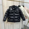 Designer crianças casacos roupas de bebê com capuz casaco de inverno jaqueta menino menina grossa quente outwear vestir 90% jaquetas de pato branco design à prova de vento boné removível