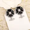 Boucles d'oreilles de luxe en laiton de luxe célèbre marque française classique trèfle double lettre pendentif incrusté de perles diamant deux tons femmes charme bijoux fille cadeau de mode