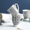 Canecas Simples Nordic Osso Porcelana Xícara de Café Caneca de Natal Kawaii Copos Original Thermo para transportar chá Go