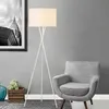 Vloerlampen Scandinavische designer vloerlamp mode en eenvoudige vloerlamp goede kwaliteit E27 staande lamp Europa staand voor kamer YQ240130