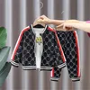 Temperament en trend kinderset 2024 lente herfst jongens en meisjes pak driedelige set Koreaanse casual modekleding