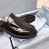 Tasarımcı Loafers Kadın Oxford Ayakkabı Yaz Sandalet Fırçalanmış Deri Tıknaz Kauçuk Kabalık Sole Düğün No516