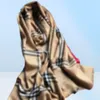 Designers Brand Classic Plaid Imprimé foulard Highend Soft Shawl mode automne hiver Men039s et femmes 039 écharpes chaudes lar7715894